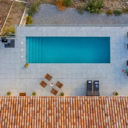 Paseros, Bbq, Pool, Spectacular Sea Views *