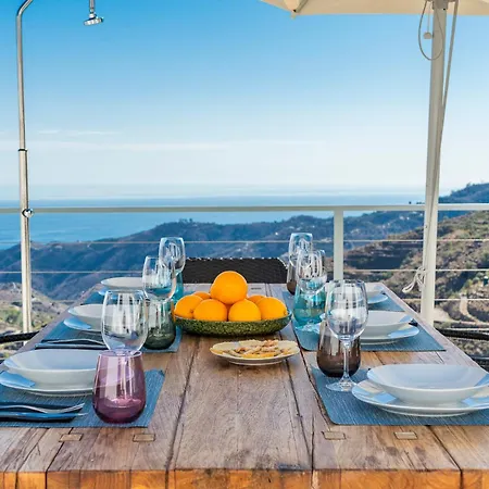 Paseros, Bbq, Pool, Spectacular Sea Views